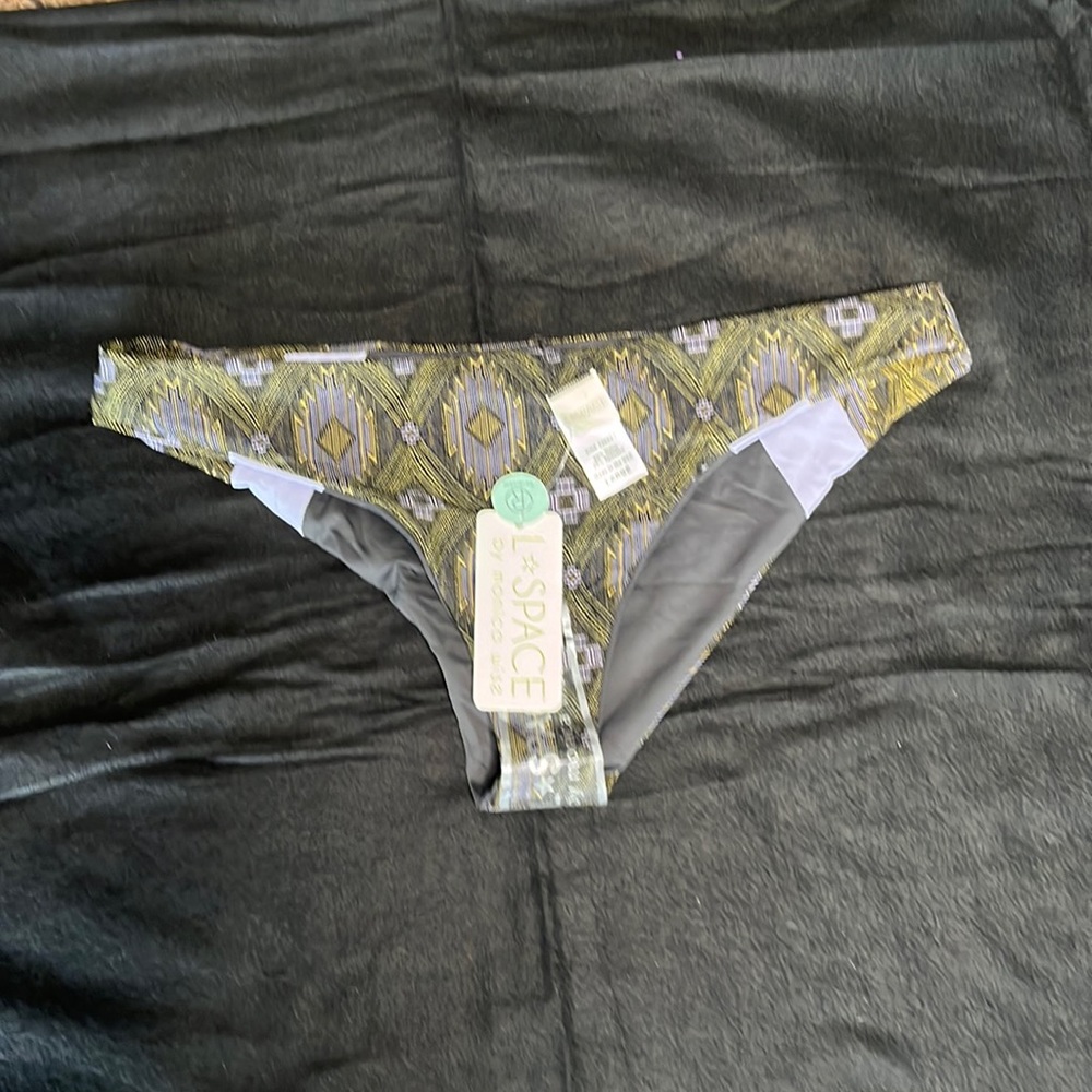 L * Space NWT Reversible Bikini Bottoms